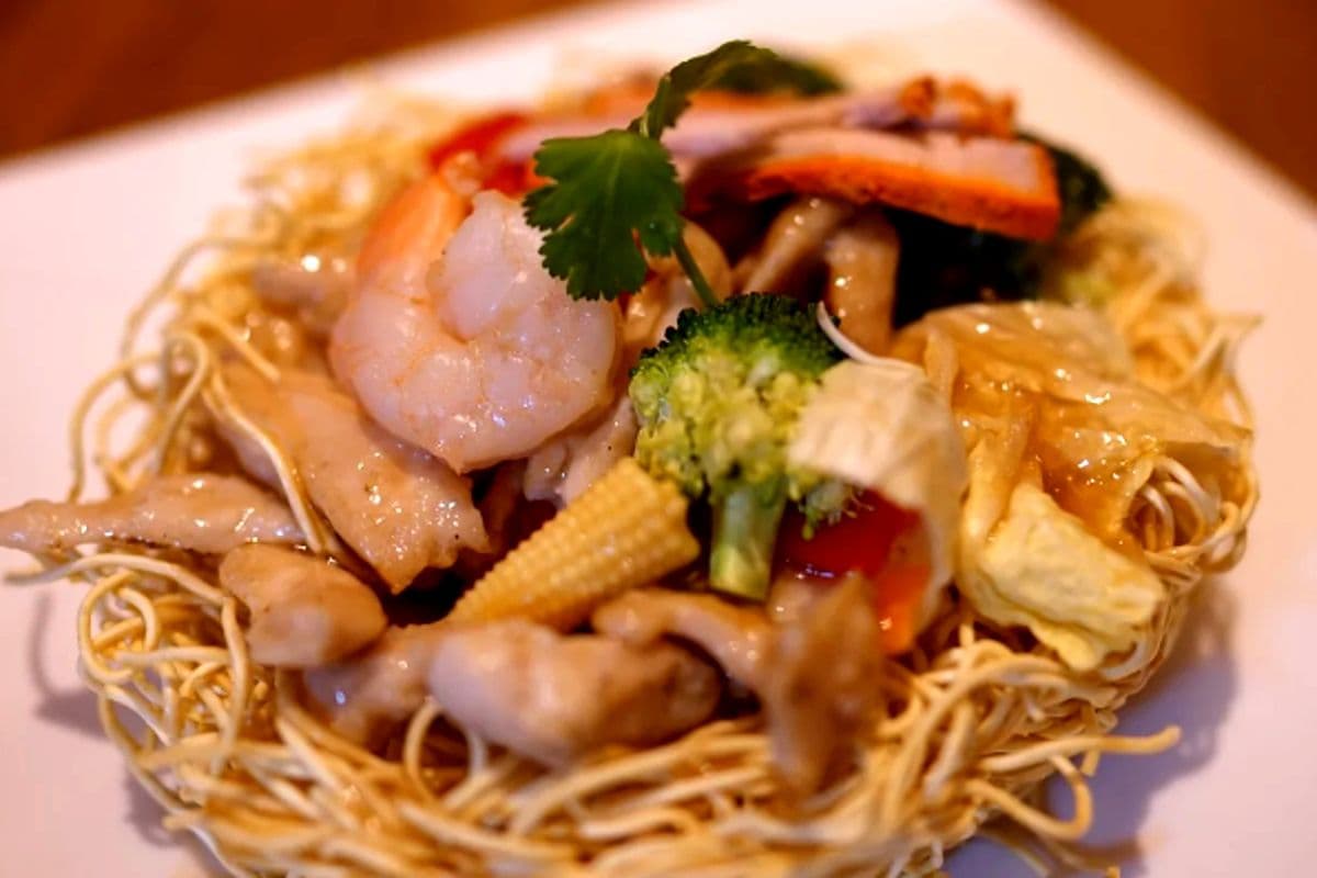 Crispy Cantonese Chow Mein