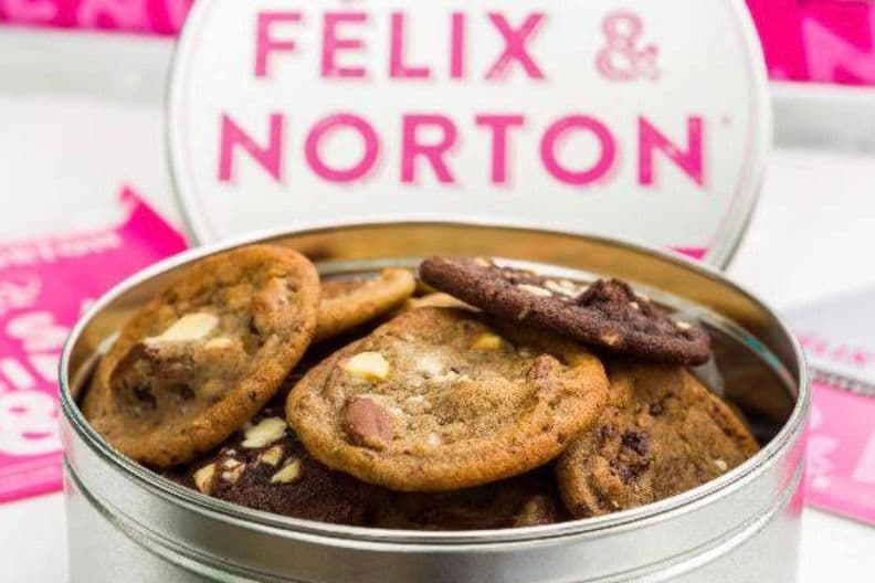 Boîte cadeaux en métal (24 biscuits) / Tin Gift Box (24 Cookies)