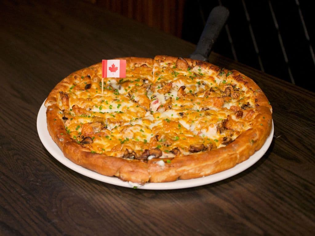 8" Grilled Chicken Alfredo Pizza