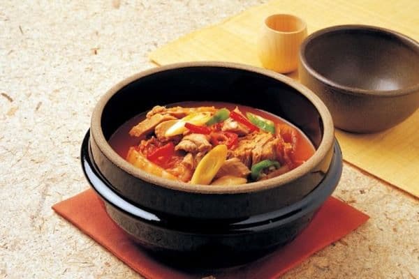 20. Ragoût au porc et au kimchi / Pork and Kimchi Stew