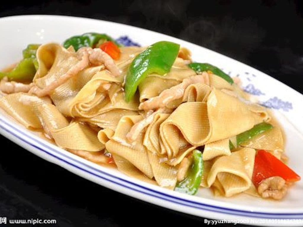 BeanCurd w/Jalapeno(with Pork) 尖椒干豆腐