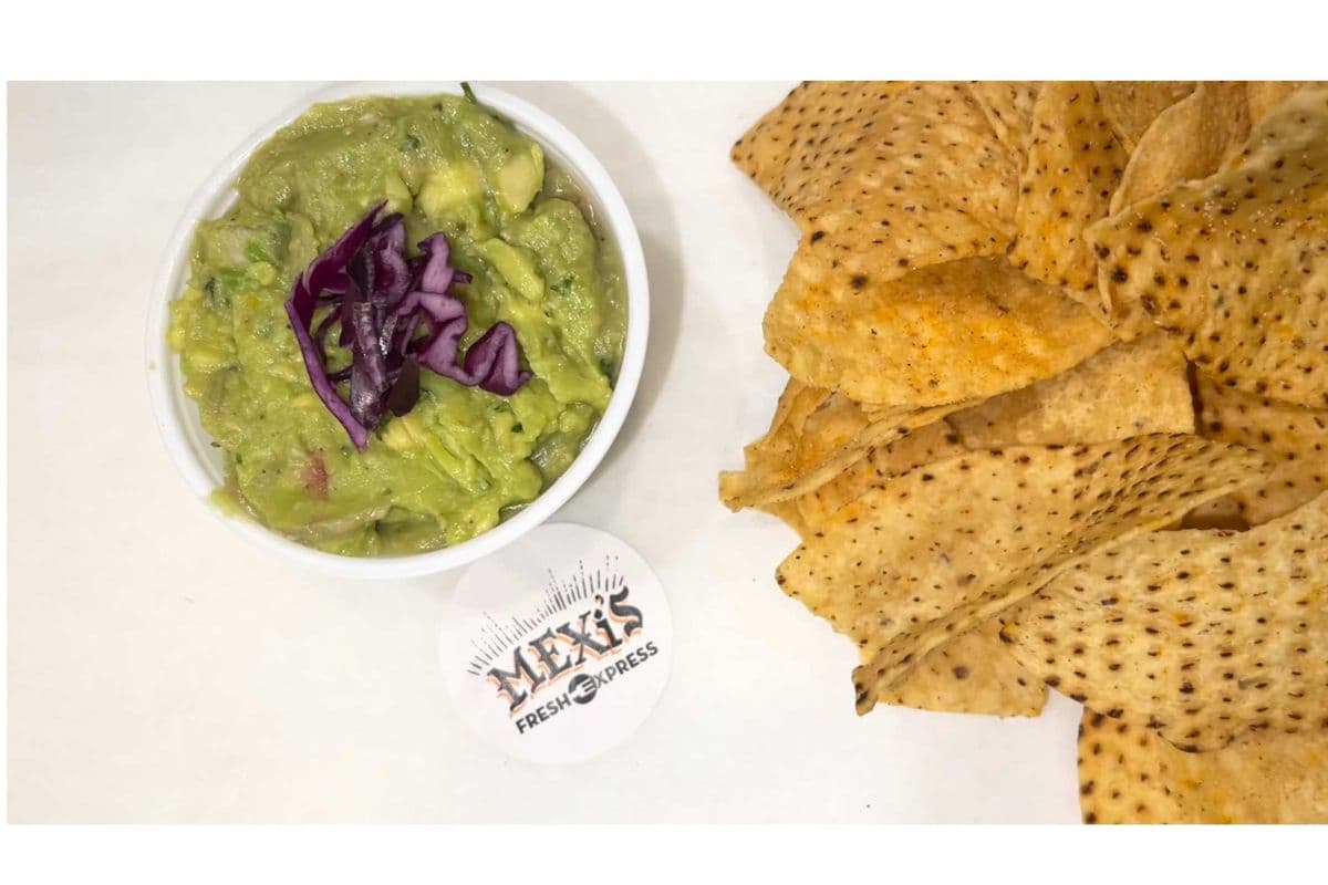 Small Guacamole and Chips
