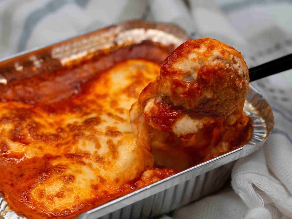 Cheesy baked meatballs