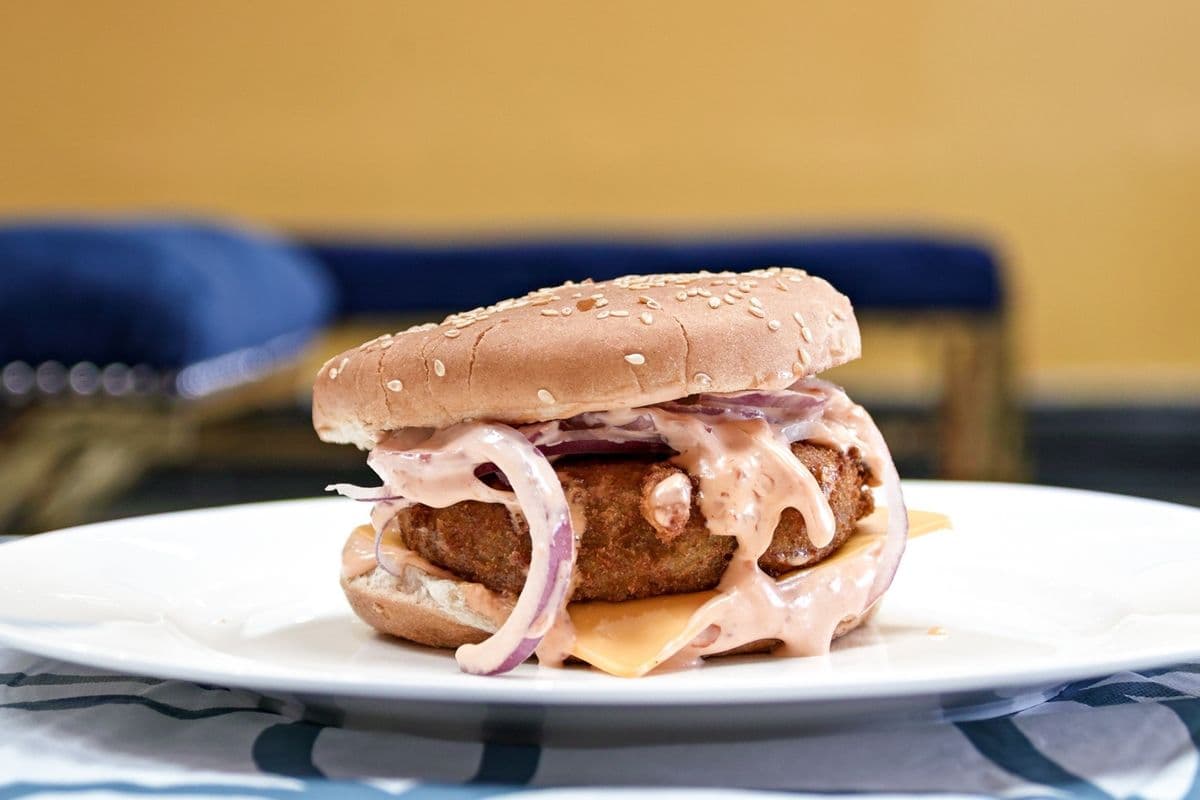 Aloo Tikki Burger