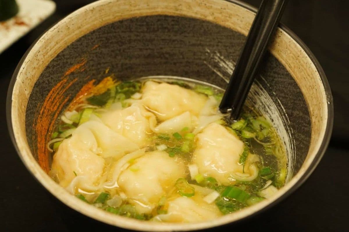 Signature Shrimp wonton soup(10 pcs)