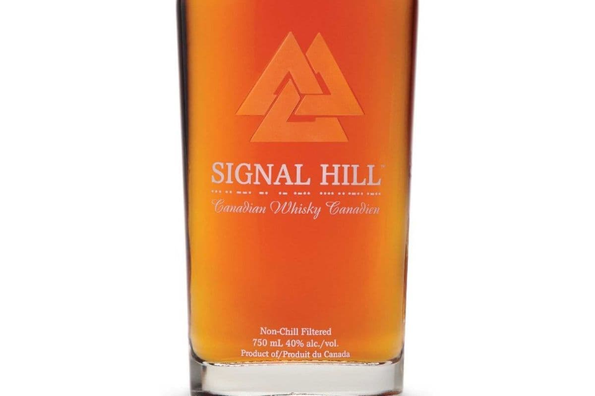 SIGNAL HILL CANADIAN WHISKY (1 x 750 ml)