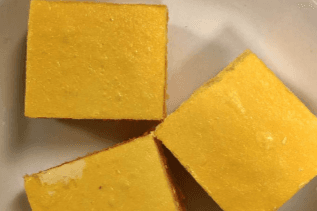 E8. Mango Crepe (3 pcs)
