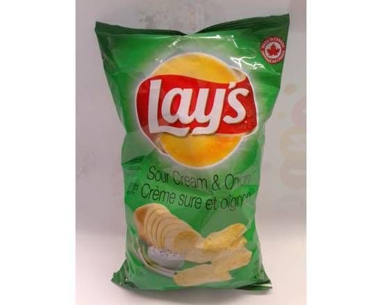 Lay's Sour Cream Onion (235 g)