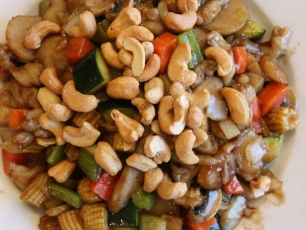Cashew Nuts Gay Ding