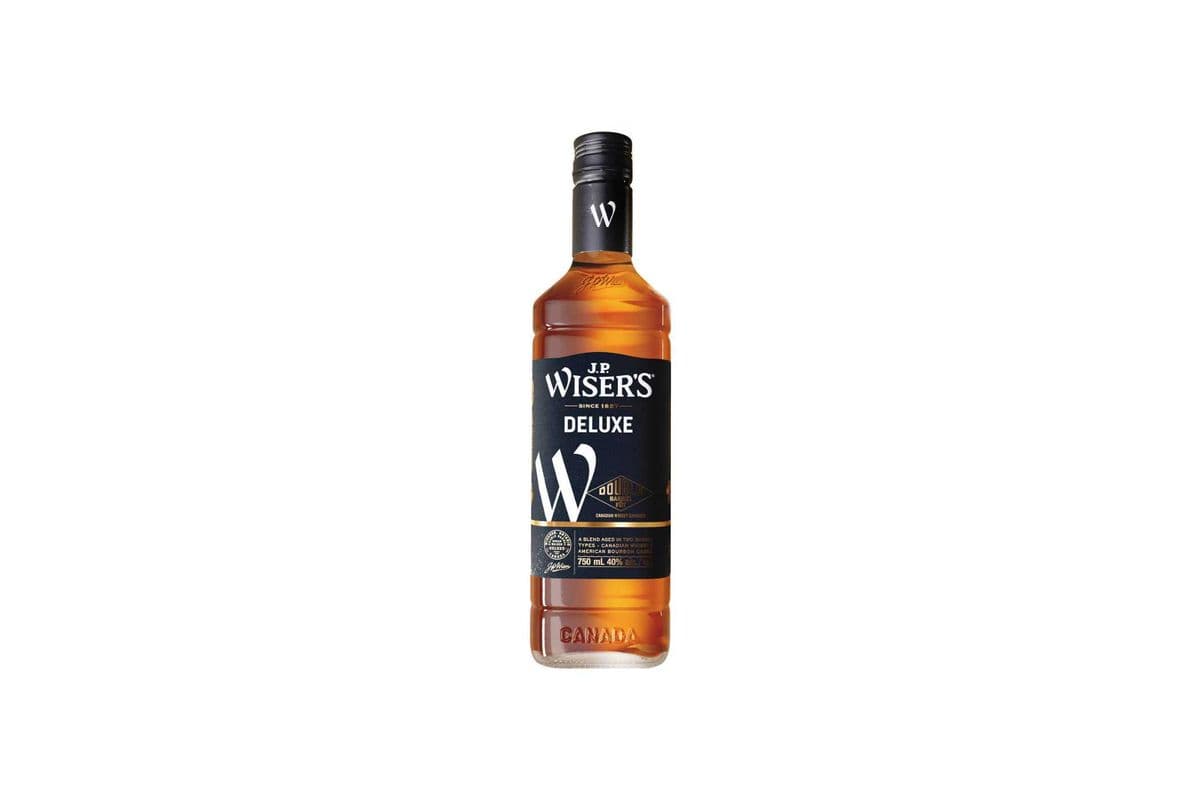 Wisers Deluxe (750 ml) (1 x 750ml)