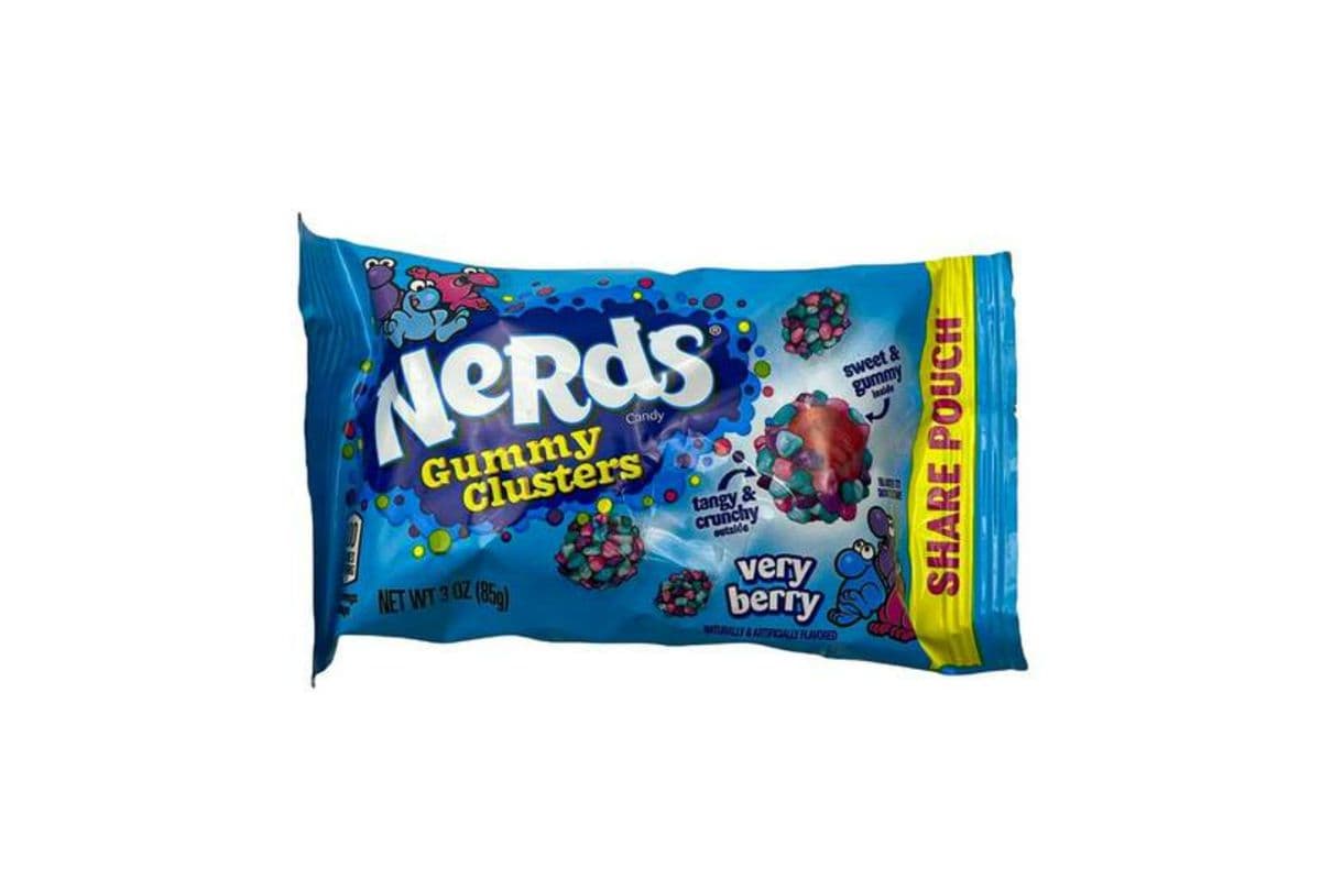 Nerds Gummy Clusters Very Berry Share Pouch (85 g)