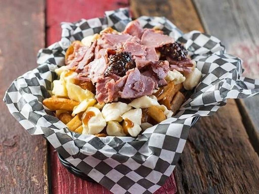 Poutine a la viande fumée