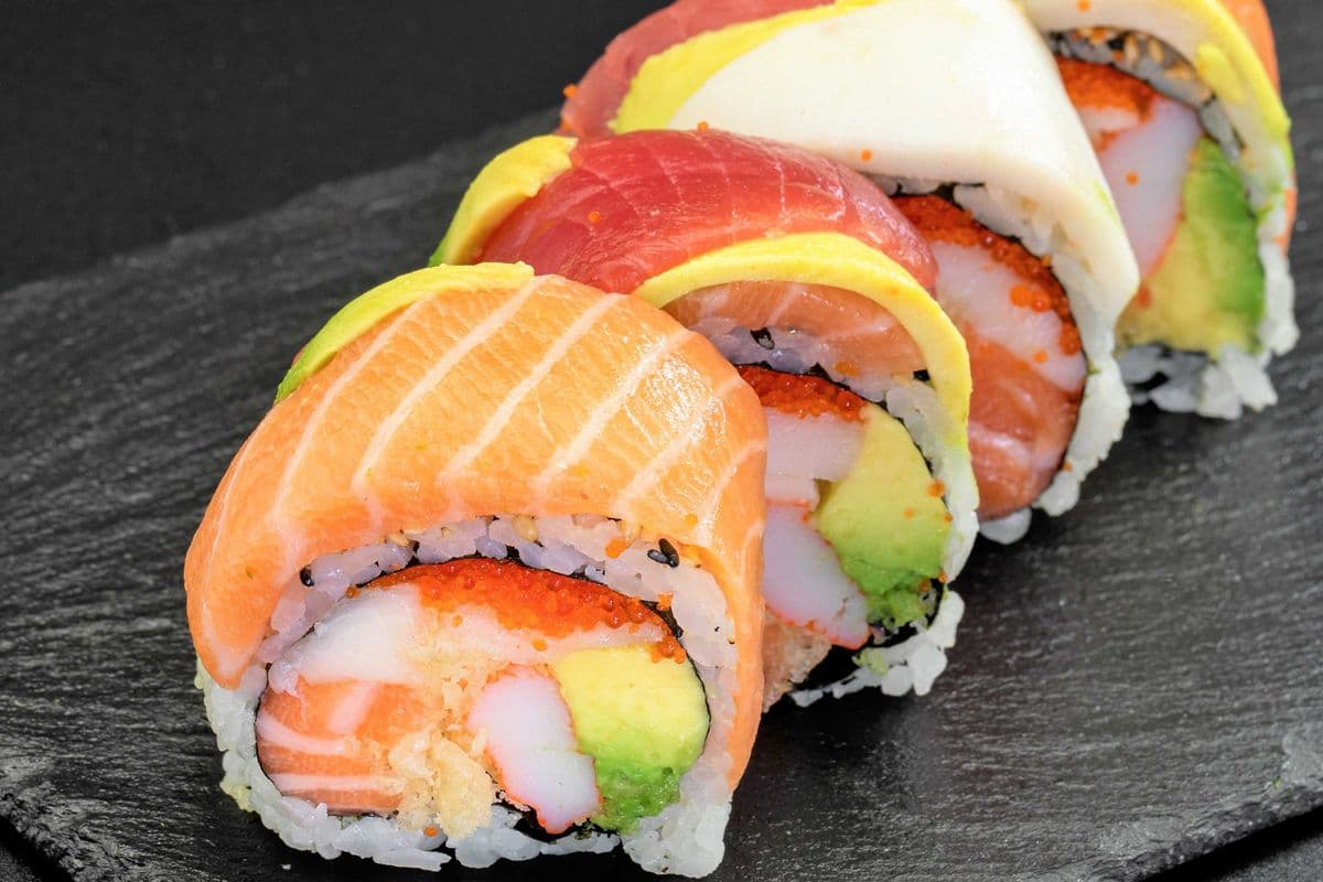 174. Sunrise Roll (8 pcs)