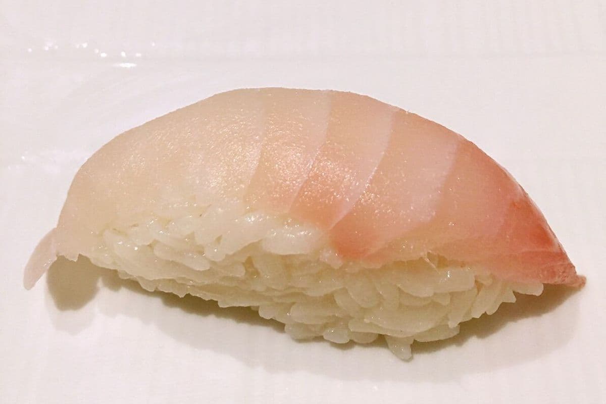 A2. Snapper Sushi (1 pc)