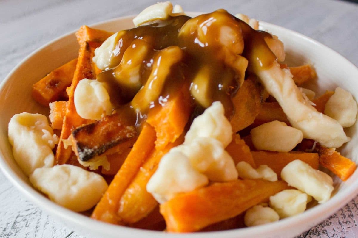 Sweet Potato Poutine (Gravy and Cheese) 甜蕃薯薯堡