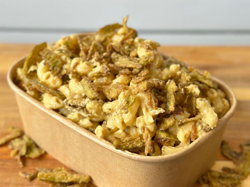Family Size Jerk Mac and Cheeze *Spicy*