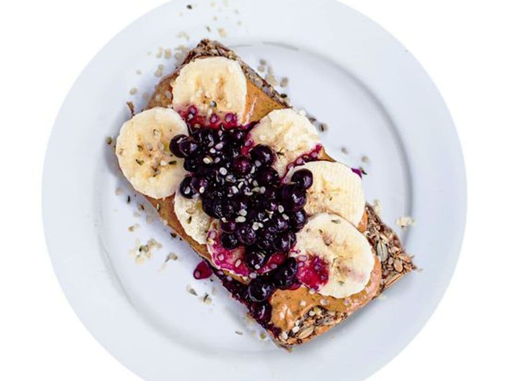 Almond Banana Toast (12g protein, 6g fibre)
