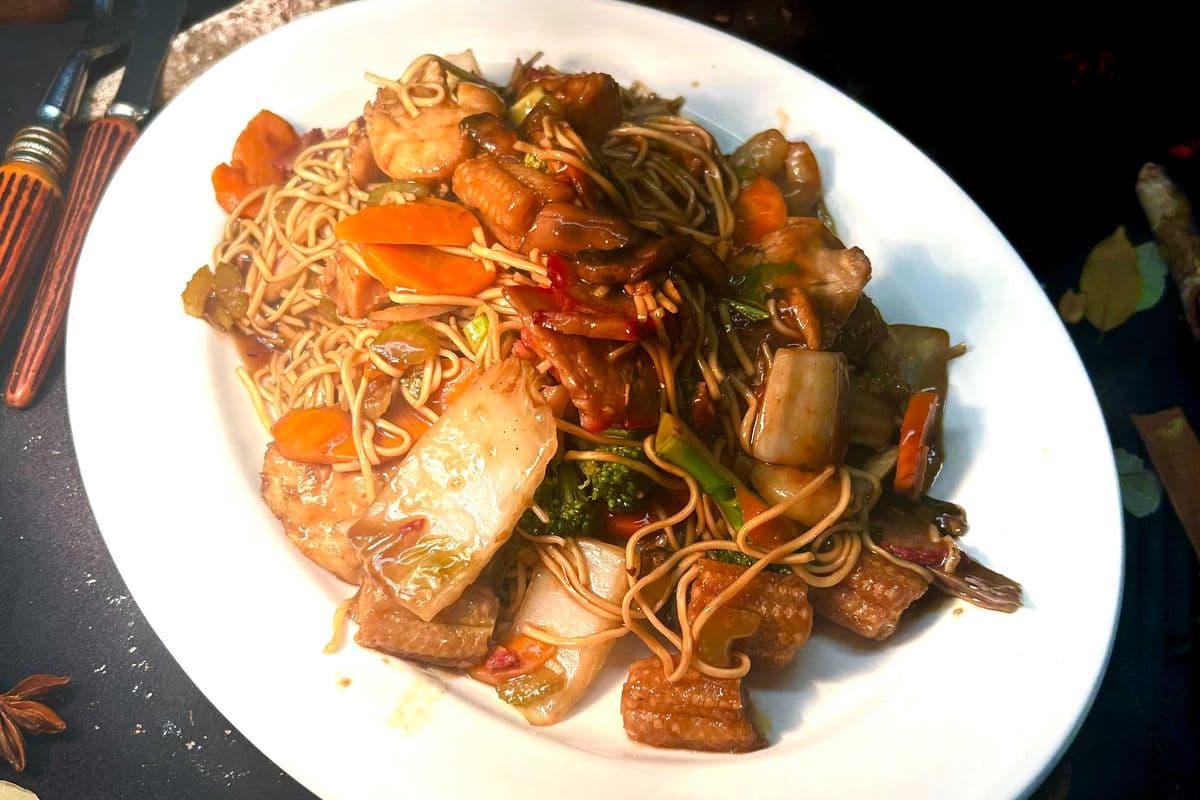 Cantonese Low Mein