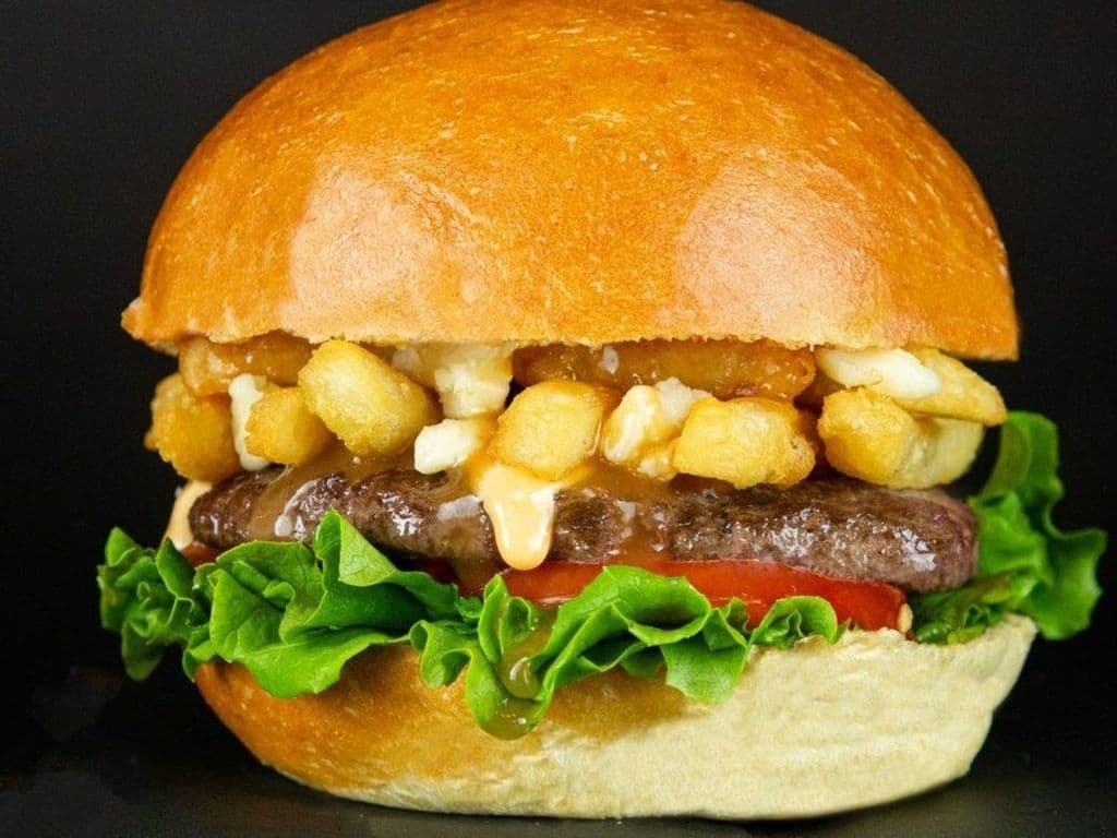 Trio Burger Poutine