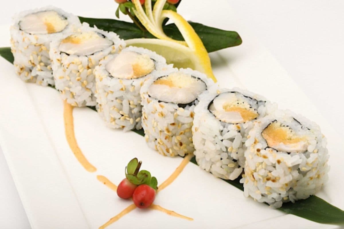 Spicy Scallop Roll (8pc)
