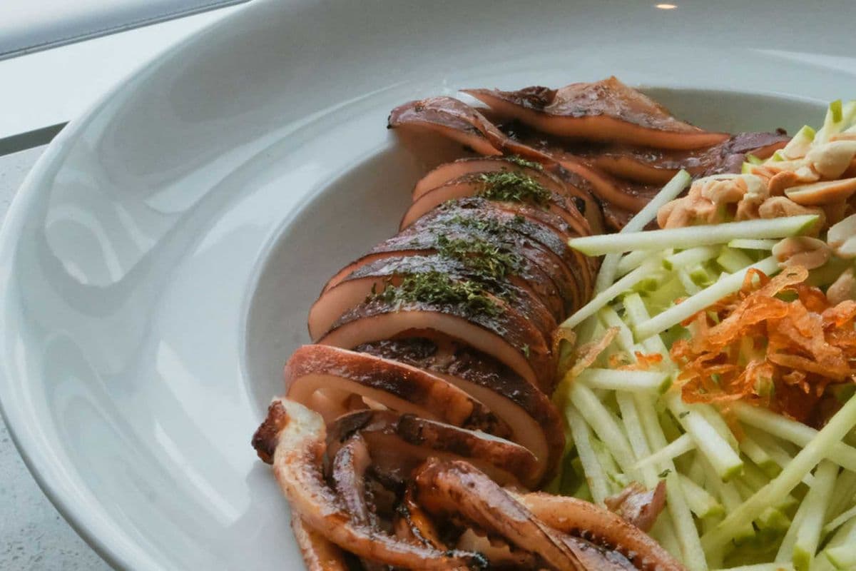 7B. Green Apple Salad with Grilled Squid (CONTAINS PEANUTS)