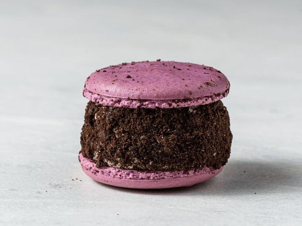 Cookies n Cream Macaron