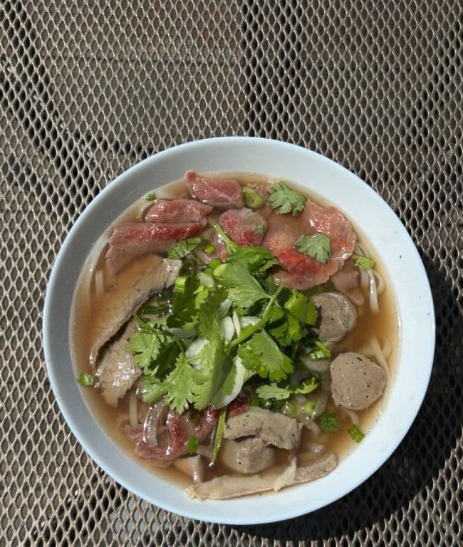 Pho au bœuf mélangé / Mixed Beef Pho