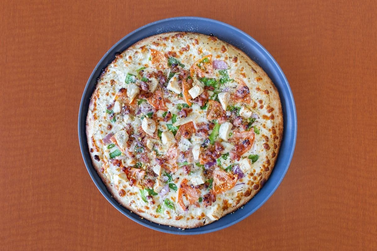 Medium Chicken Caesar Pizza