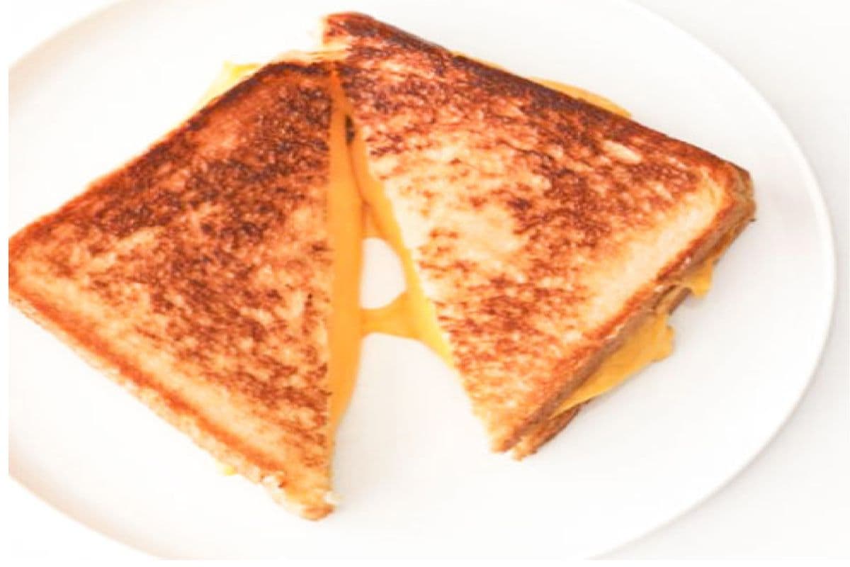 Kids Grilled Cheese (380 Cal)