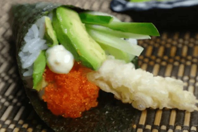 Dynamite Hand Roll
