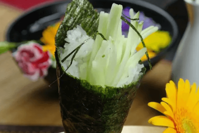 Cucumber Hand Roll