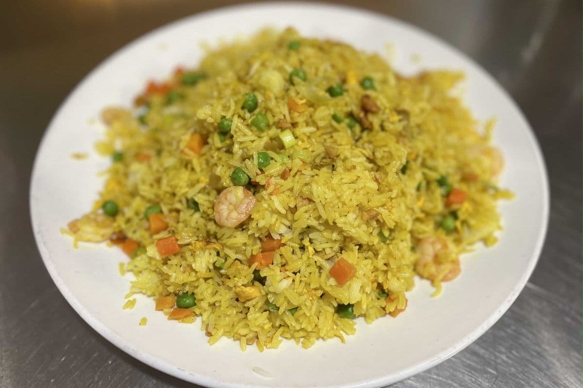 R3. Northern Curry Fried Rice (咖喱炒飯)