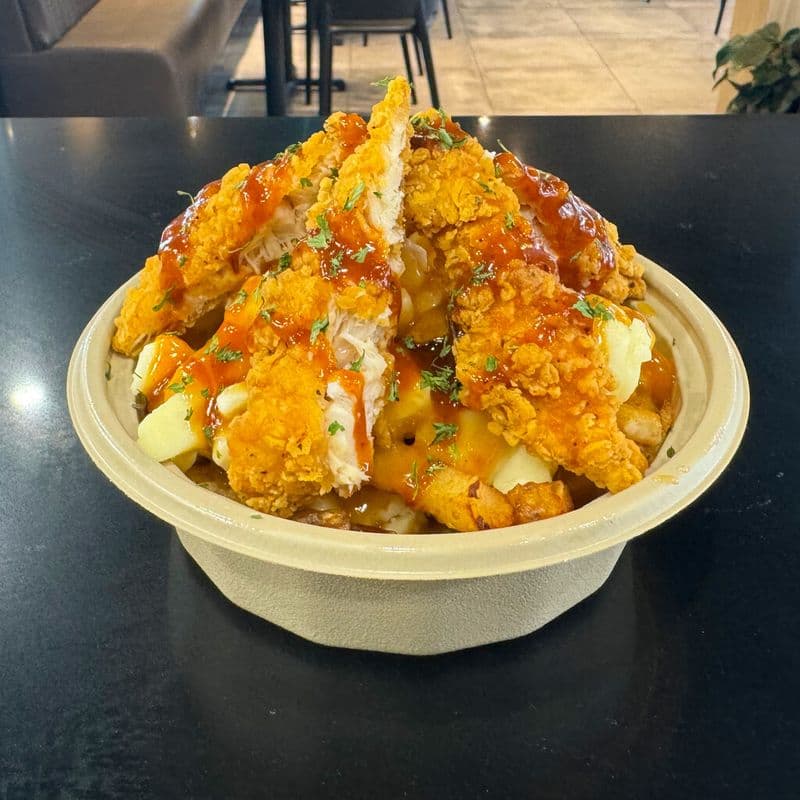 Poutine au poulet croustillant