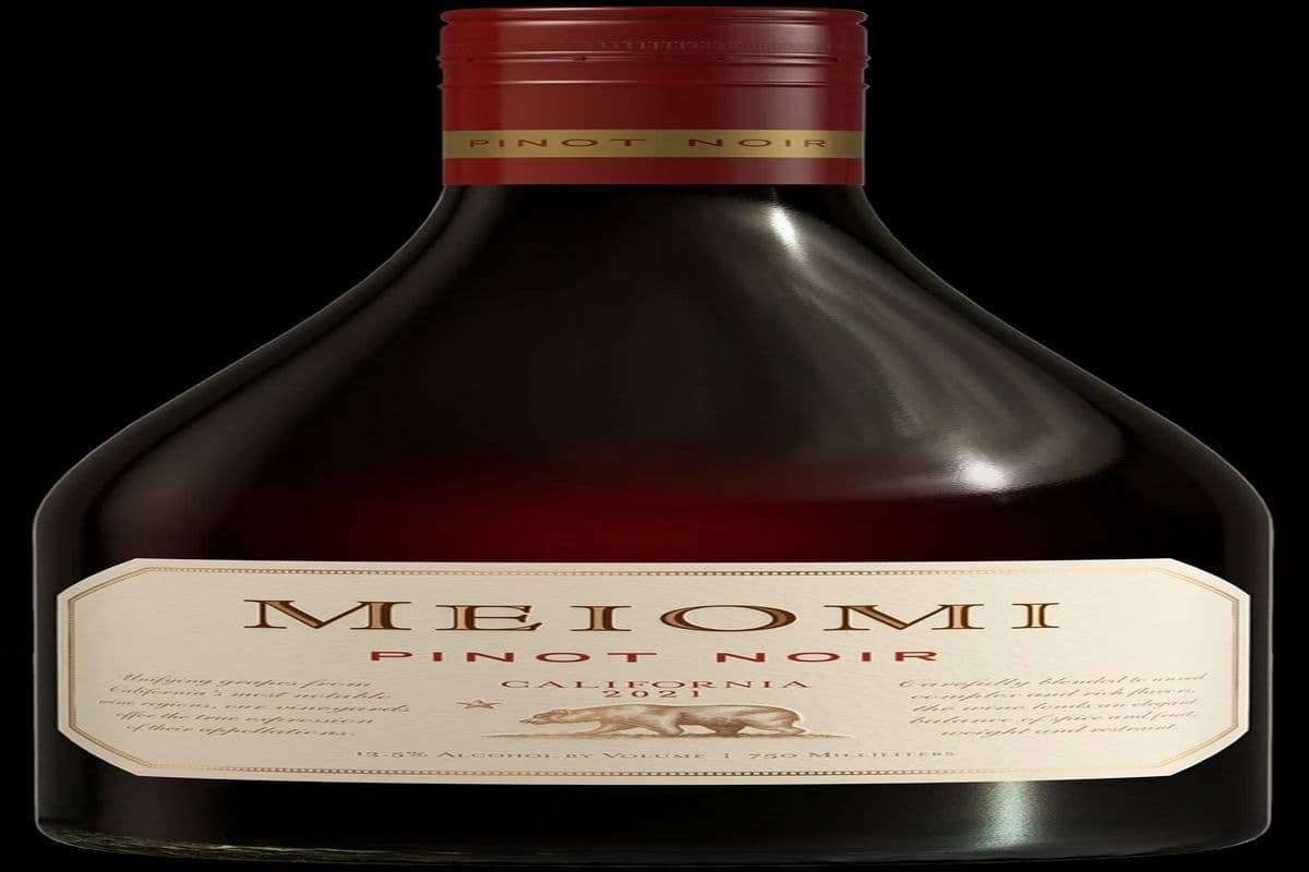 MEIOMI PINOT NOIR (750ML) 13.5% ABV (1 x 750 mL)
