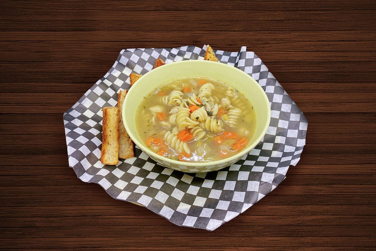 Chicken Noodle Soup (16oz)