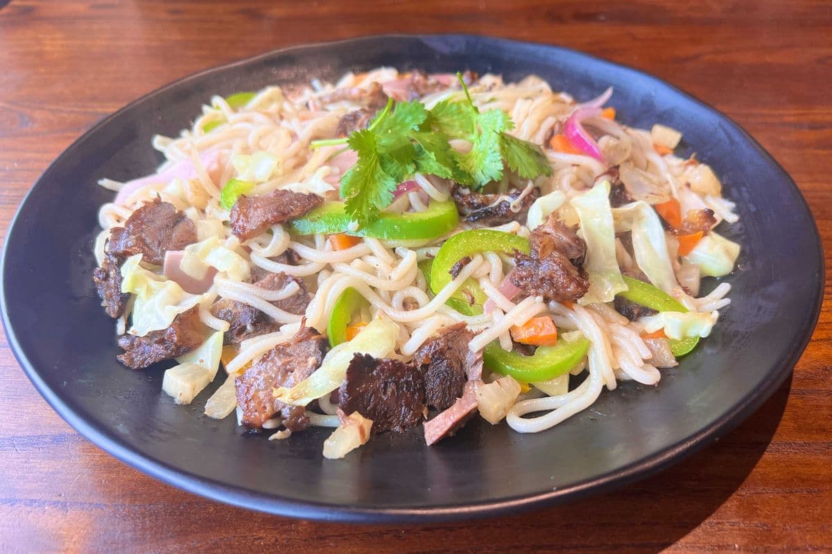 M2. Guilin Fried Rice Noodles 桂林炒米粉