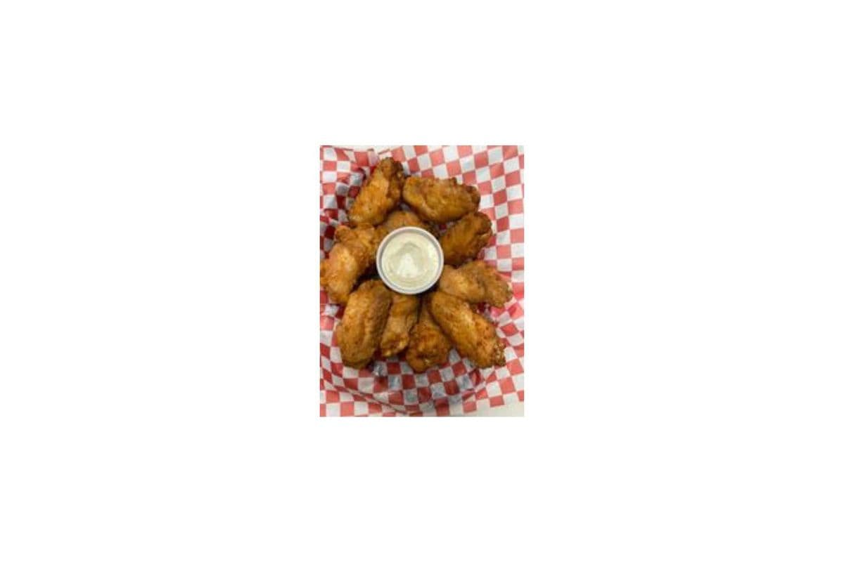 1 lb Chicken Wings Salt & Pepper or Buffalo