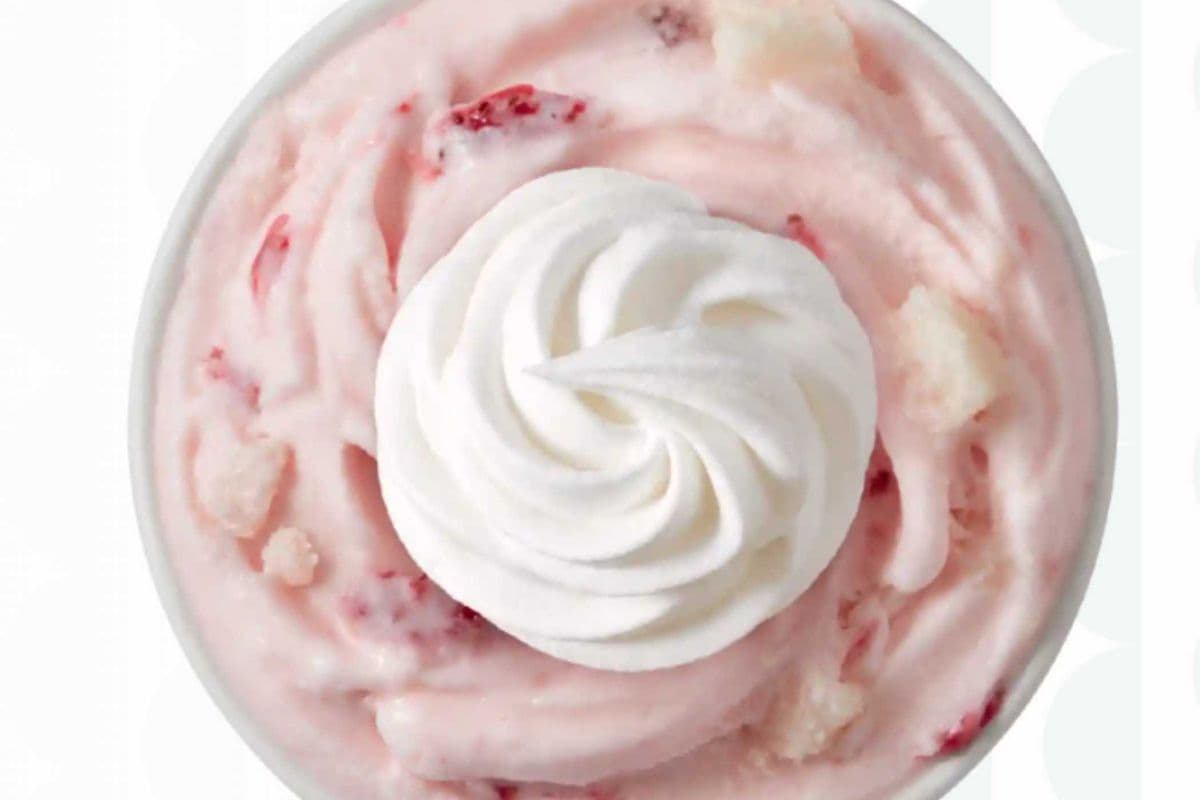 Dessert BlizzardMD Gâteau des Anges à la fraise/Strawberry Angel Food Cake Blizzard