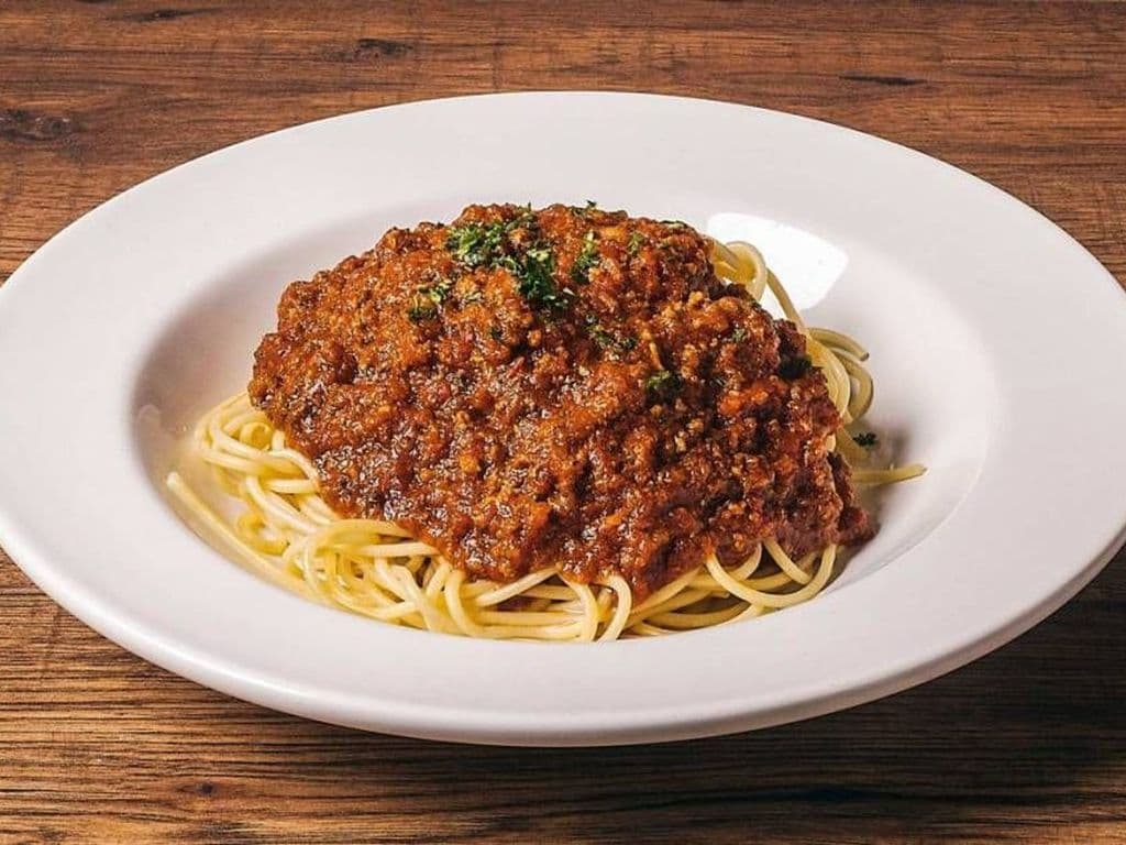 Spaghetti with Spicy Meat Sauce