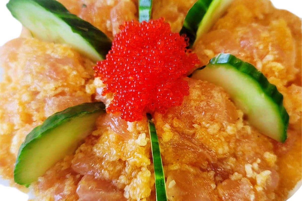 M1. Pizza Salmon (6pcs)