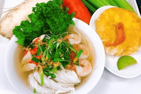 205. Rice Noodle Soup - Hu Tieu Banh Pho (Kho hoac Nuoc)