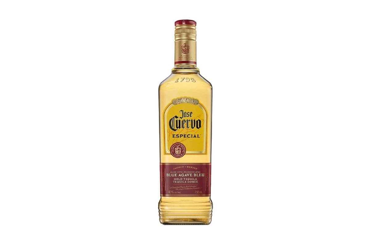 Jose Cuervo Gold (750 ml Bottle) (1 x 750 ml)