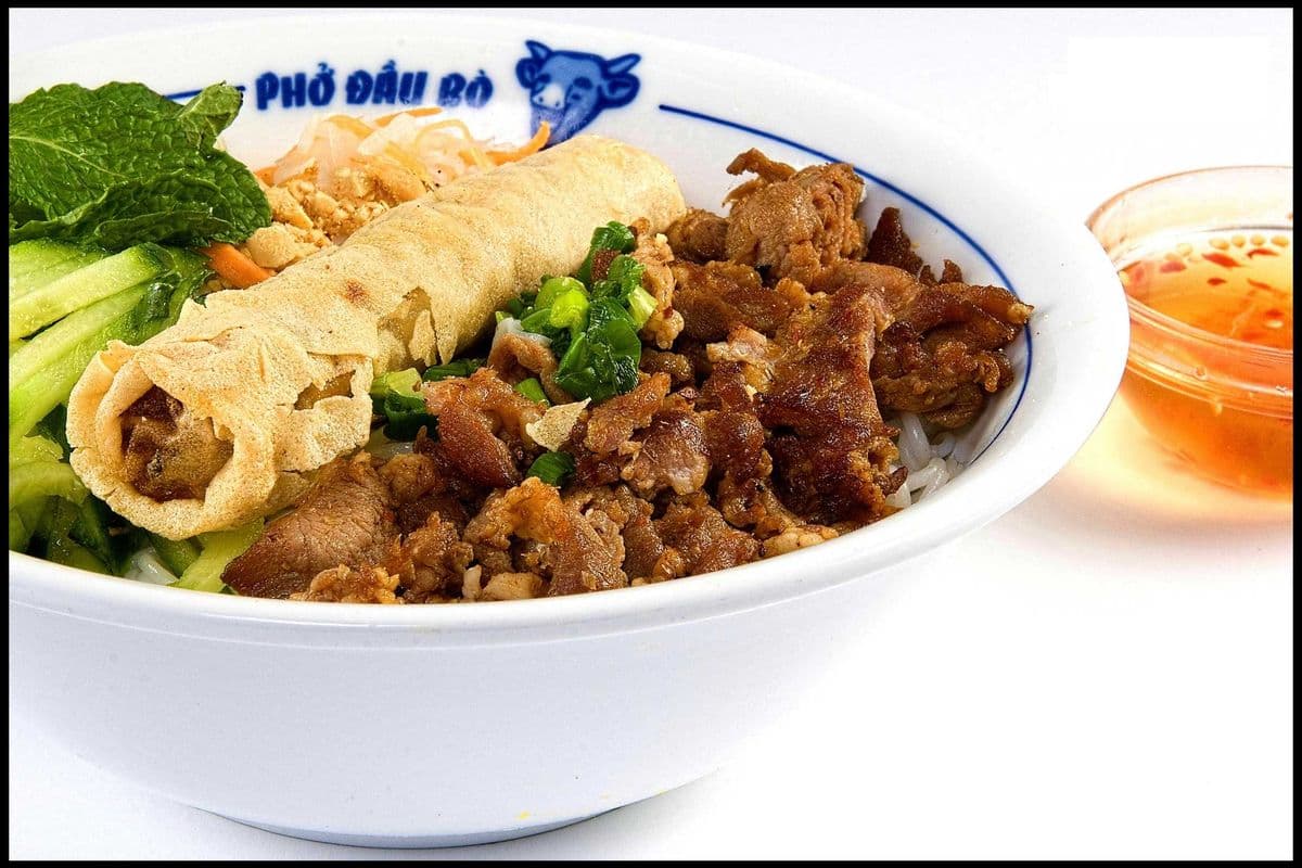 448. Vermicelli with Grilled Pork and Spring Rolls
