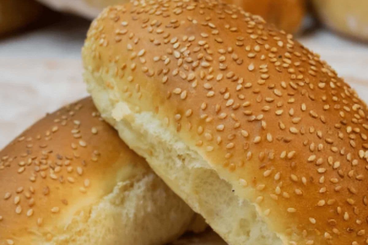 Hot Dog Buns (8 Pack)