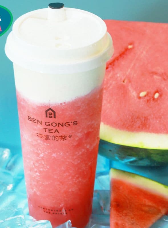 Watermelon slush with cheese foam  / 吃⽠群众