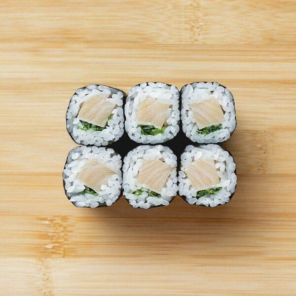 Cut Roll - Yellowtail & Scallion