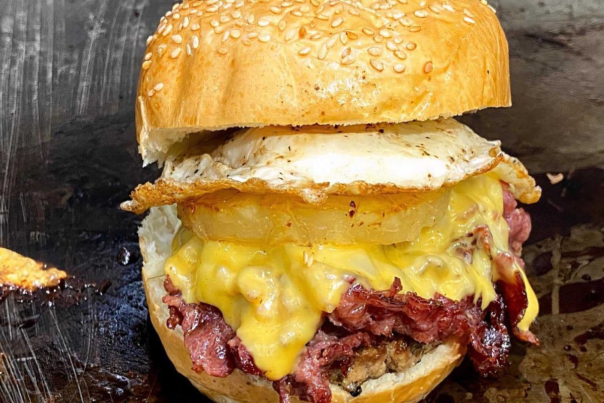 6ix Signature Burger