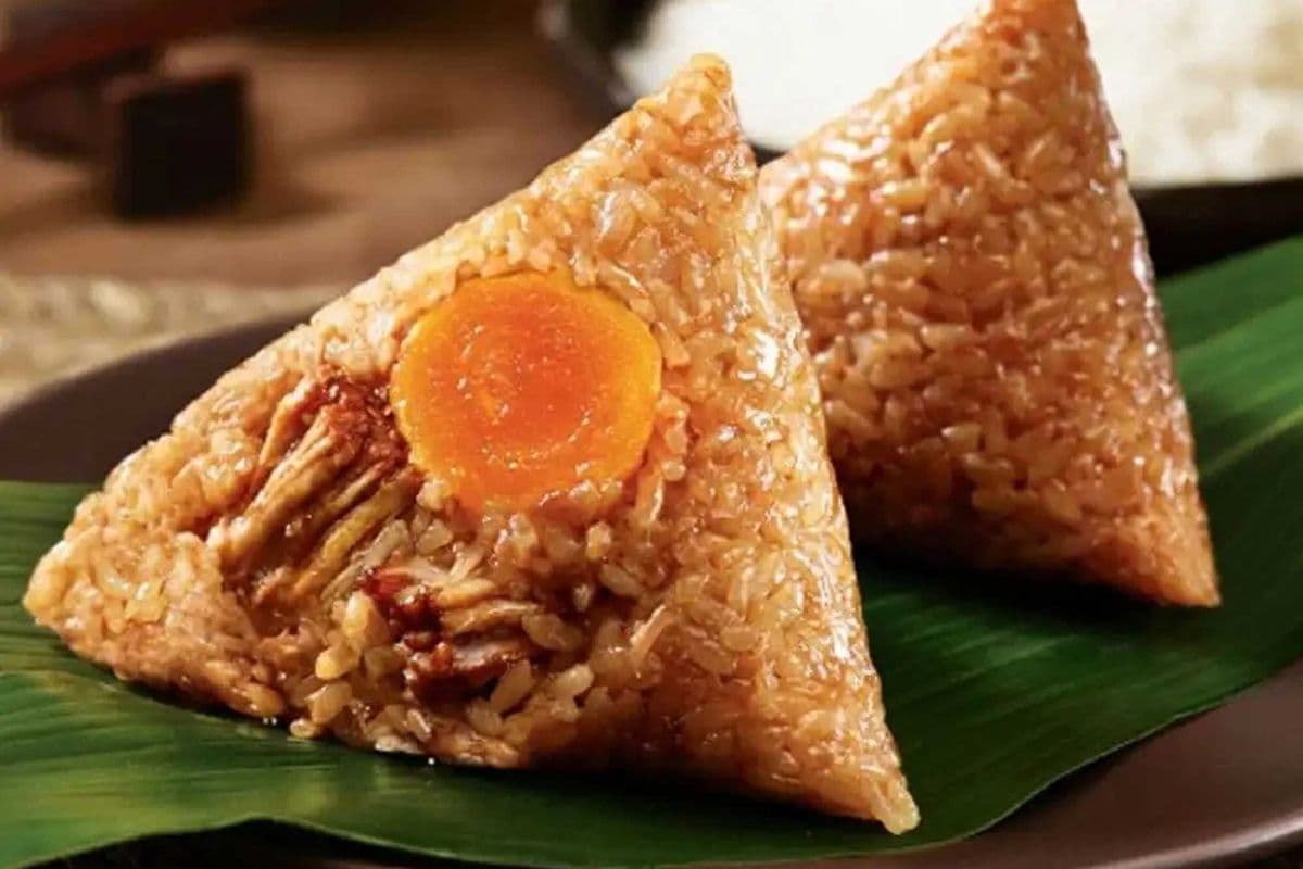 [GLUTEN FREE]Frozen salted egg yolk and pork rice dumplings(Zongzi) (200g)
