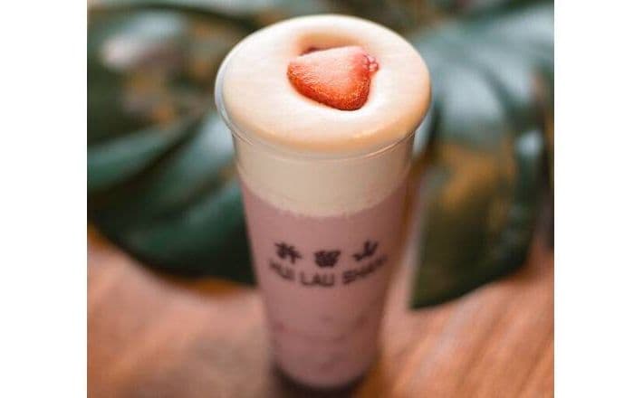 Milk Foam Strawberry Frappe (L) 芝芝莓莓