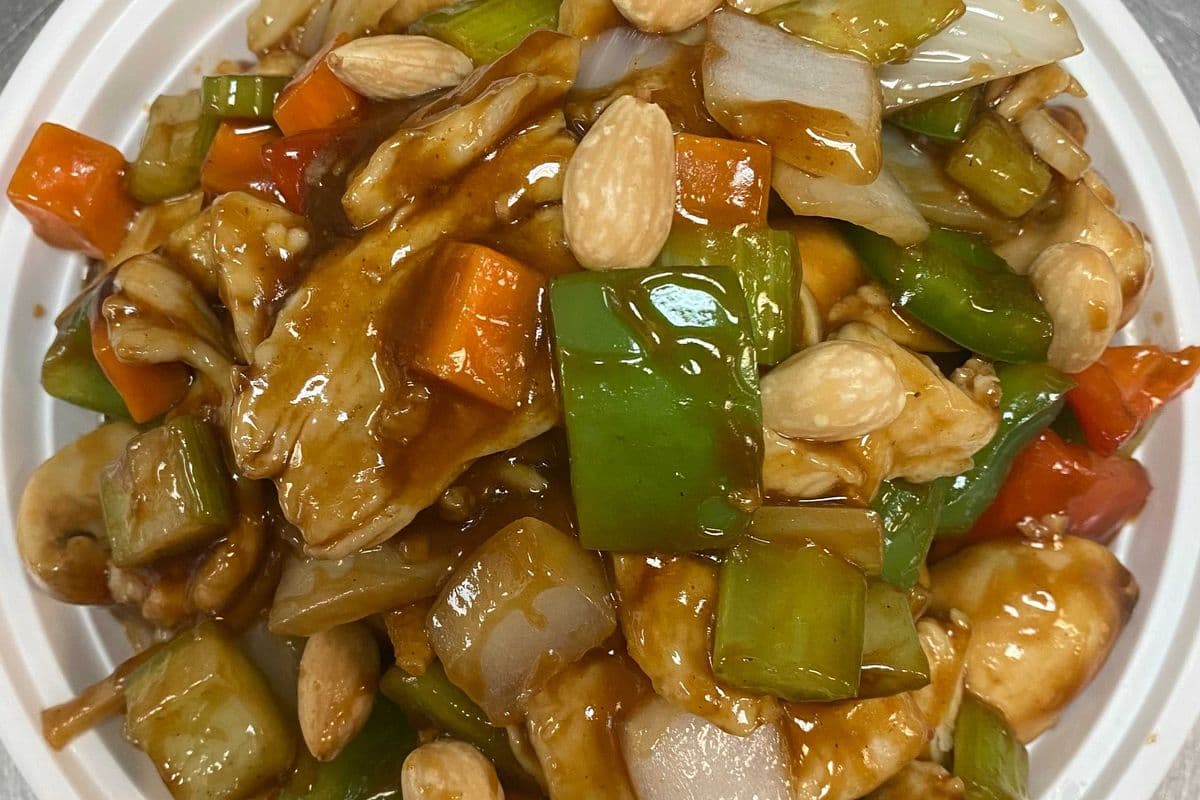 Chicken with Diced Vegetables and Almonds
